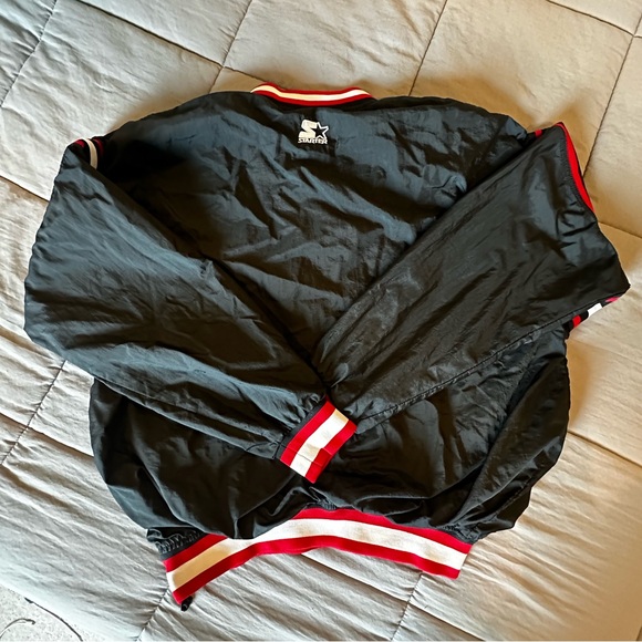 Chicago Bulls NBA Starter Pull Over Basketball - Picture 6 of 7